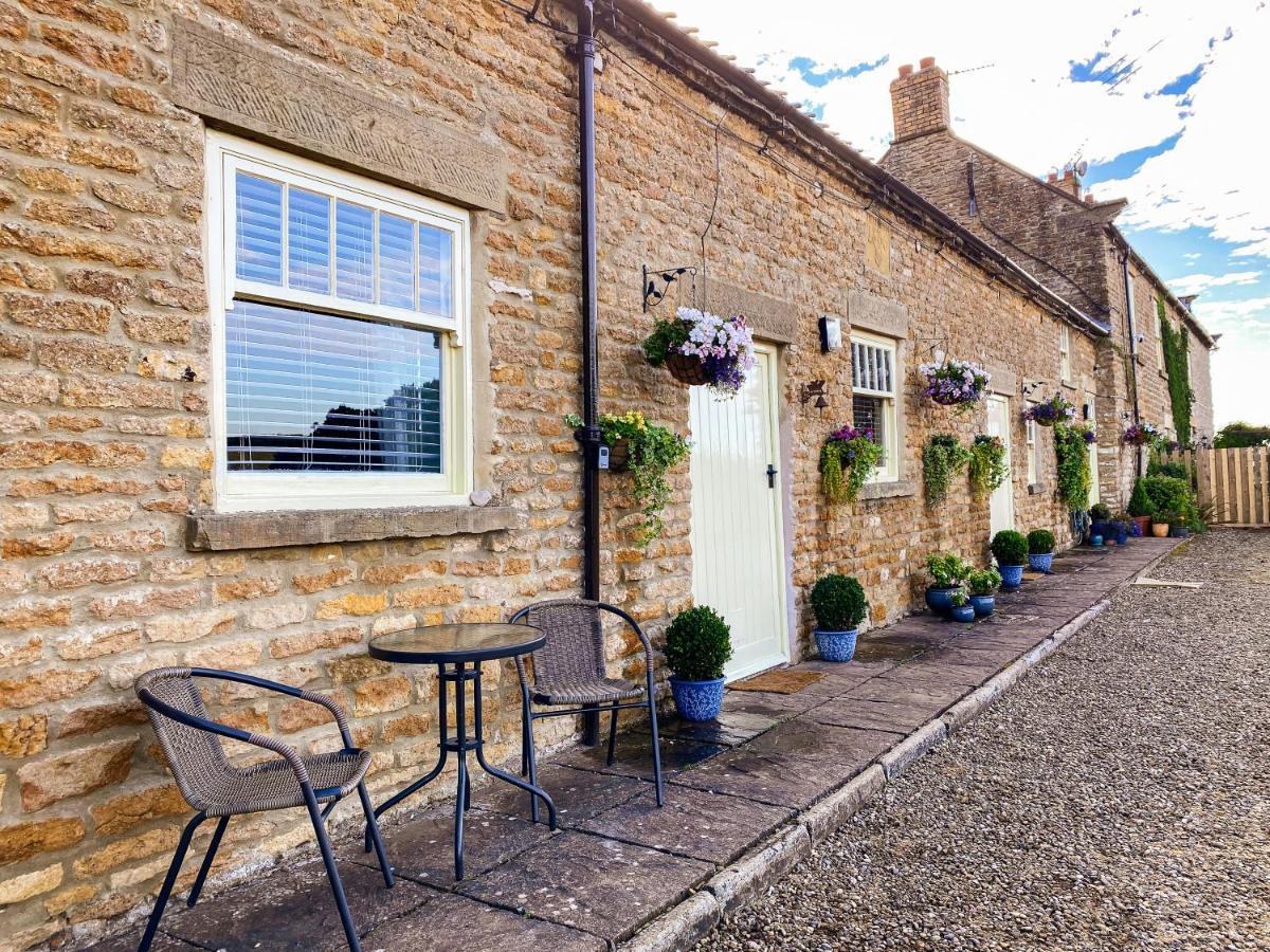 Old Orchard Cottage, Wykeham Scarborough Exterior foto